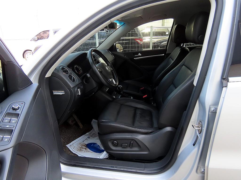 Volkswagen Tiguan - Vista 5