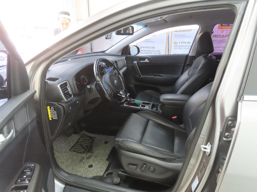 KIA Sportage - Vista 5