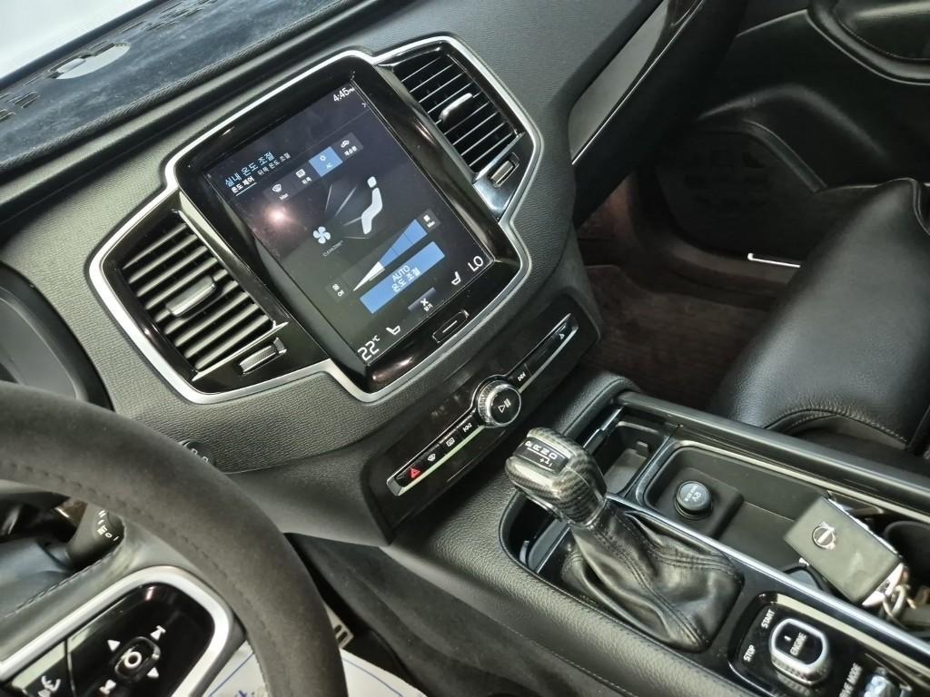 Volvo XC90 - Vista 10