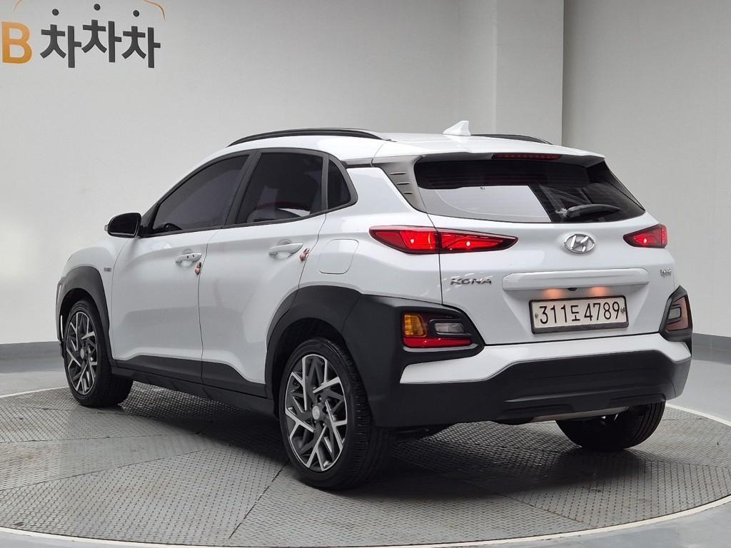 HYUNDAI Kona - Vista 2