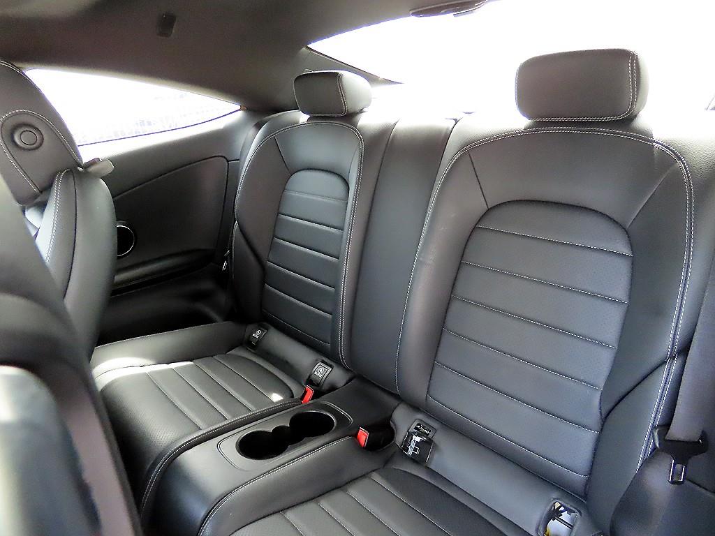 Mercedes Benz C Class - Vista 6