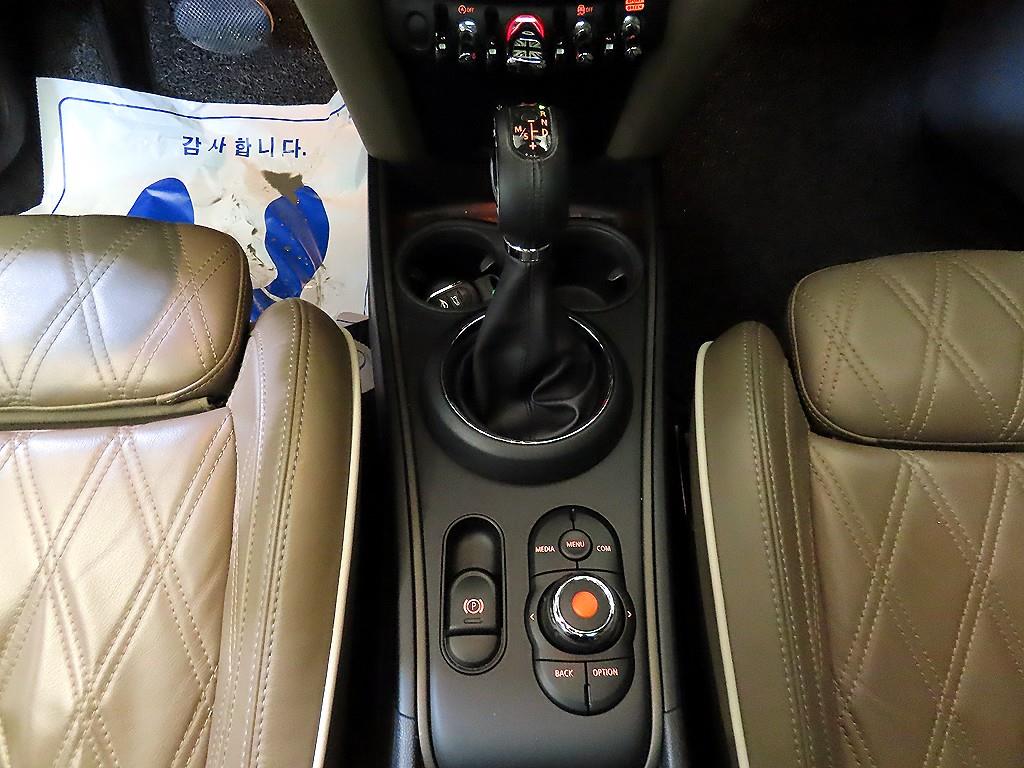 Mini Countryman - Vista 12
