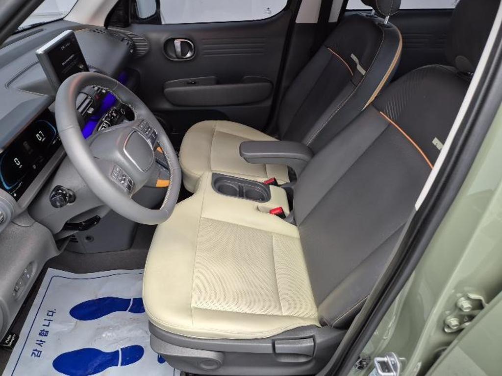 HYUNDAI Casper - Vista 11