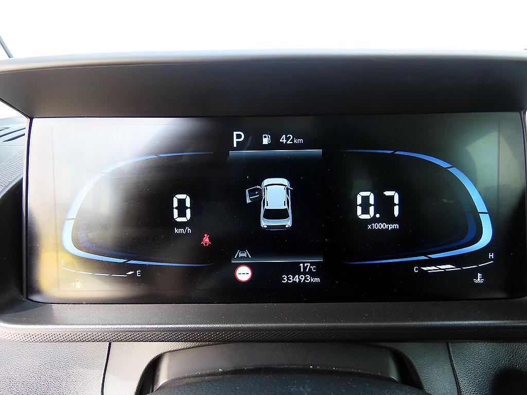 HYUNDAI Casper - Vista 9