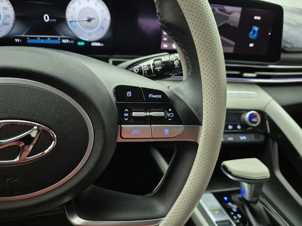 HYUNDAI Avante 2021 Blanco - Importación desde Corea - HF Imports Iquique - Foto 15