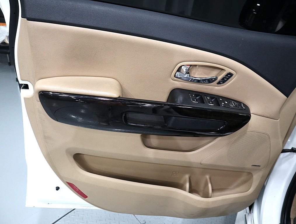 KIA Carnival - Vista 7