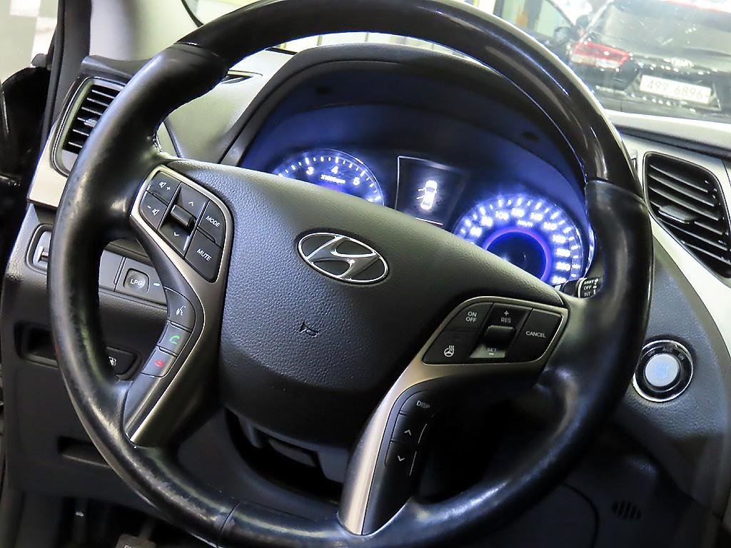 HYUNDAI Grandeur - Vista 8
