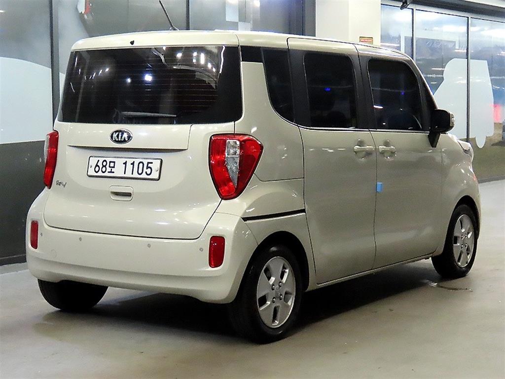 KIA Ray - Vista 4