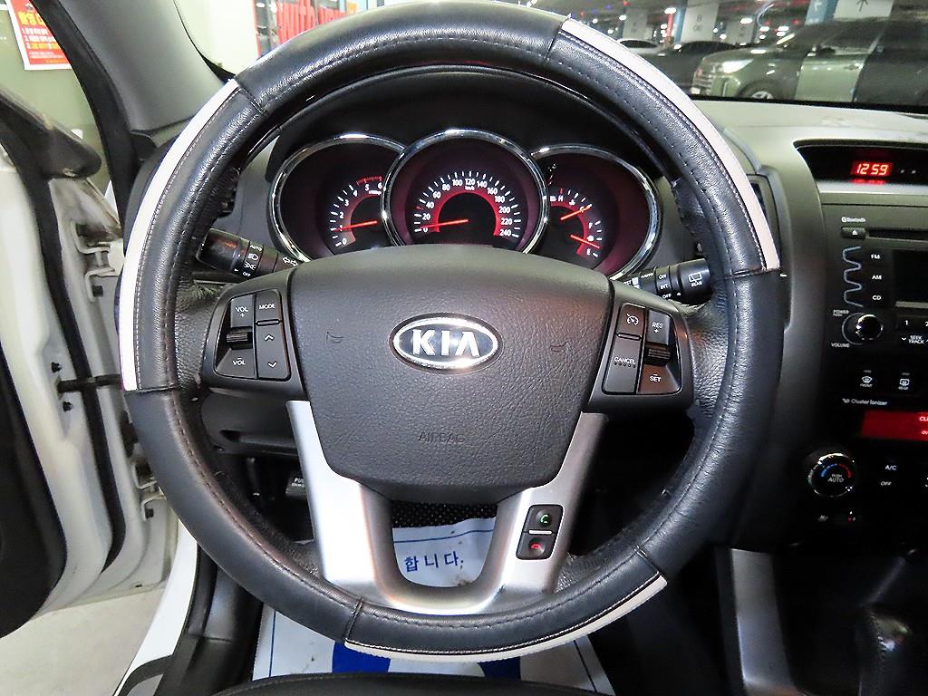 KIA Sorento - Vista 8