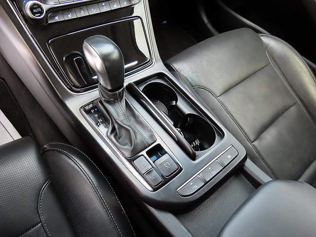 HYUNDAI Grandeur - Vista 11