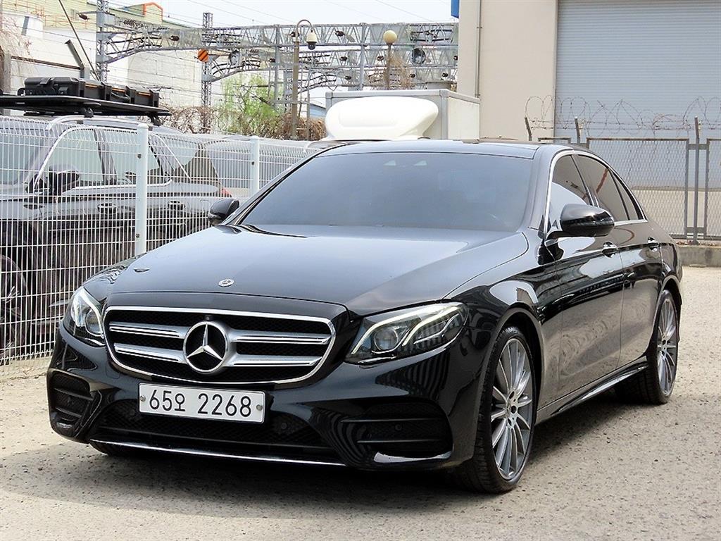Mercedes Benz E class - Vista 2