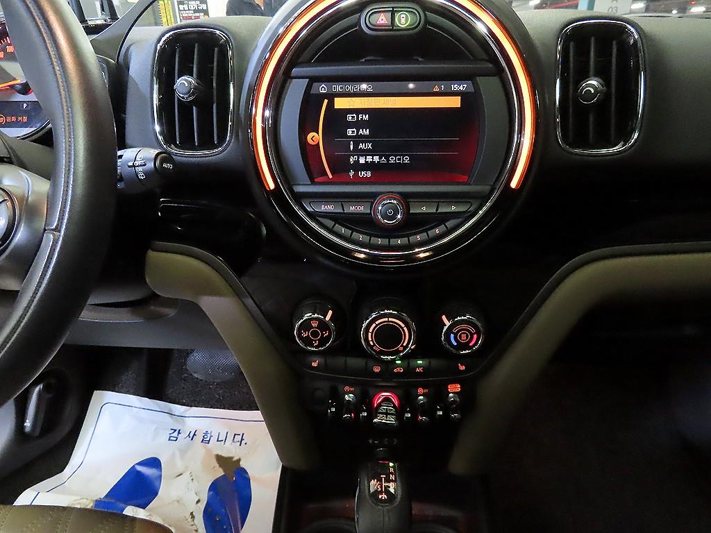 Mini Countryman - Vista 11