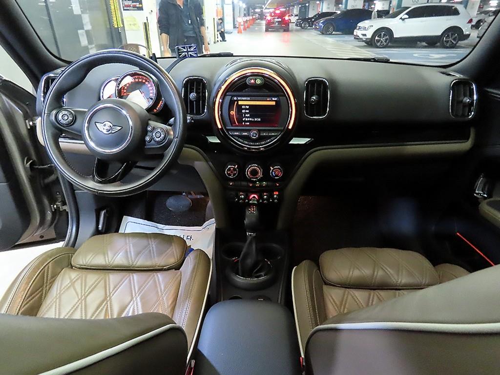 Mini Countryman - Vista 10