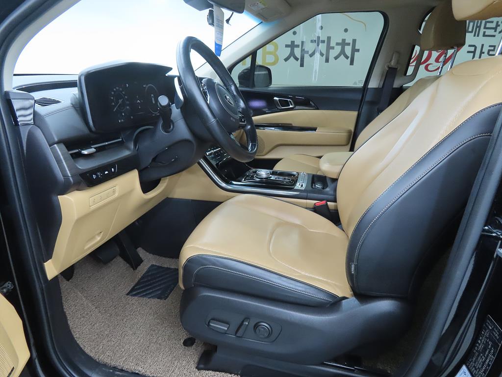 KIA Carnival - Vista 5