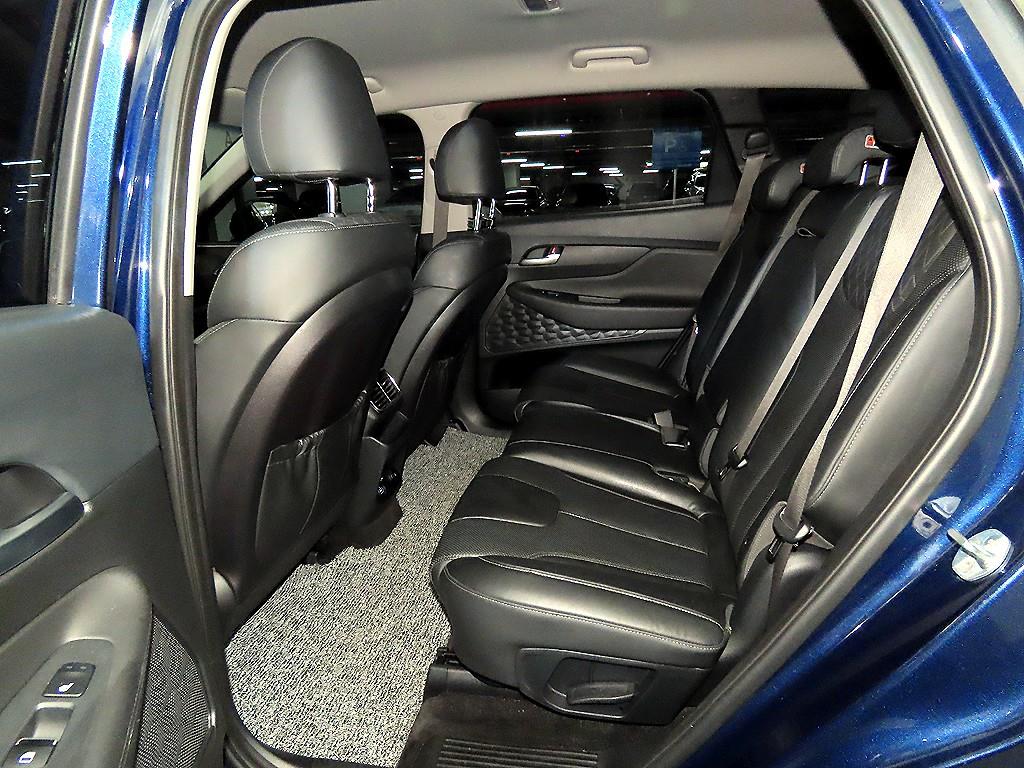 HYUNDAI Santa Fe - Vista 7
