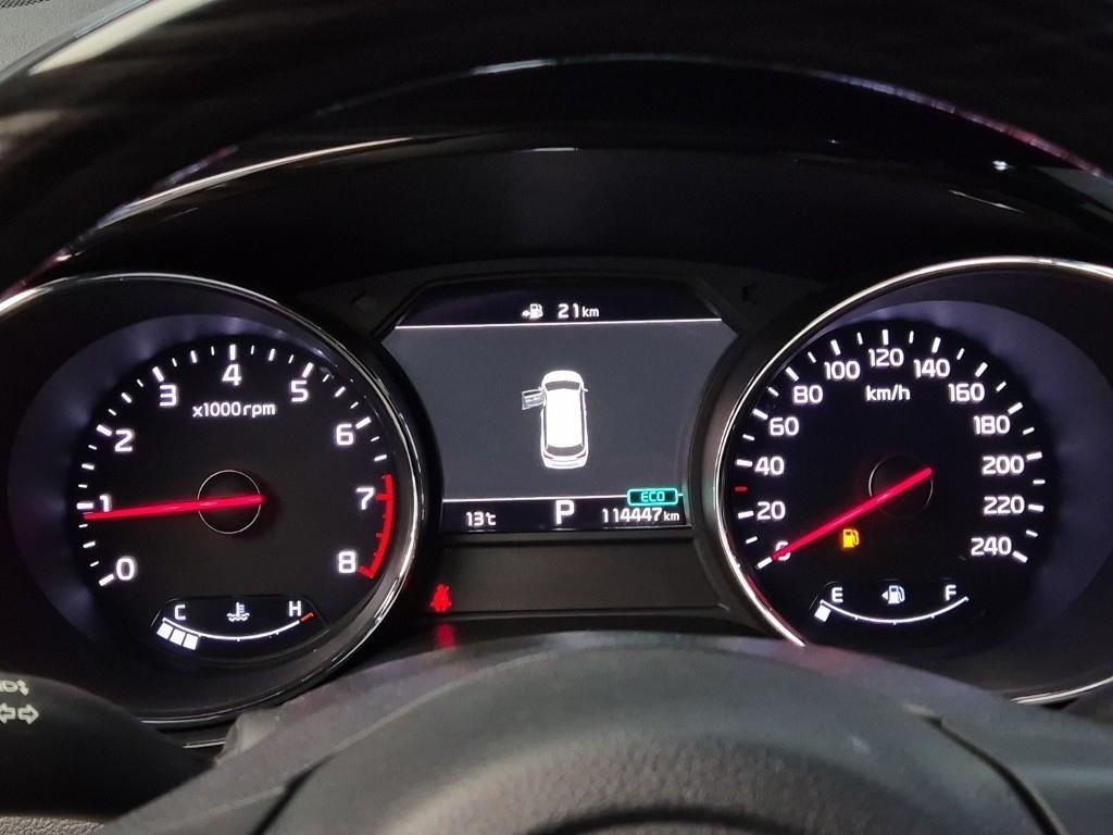 KIA Carnival - Vista 6
