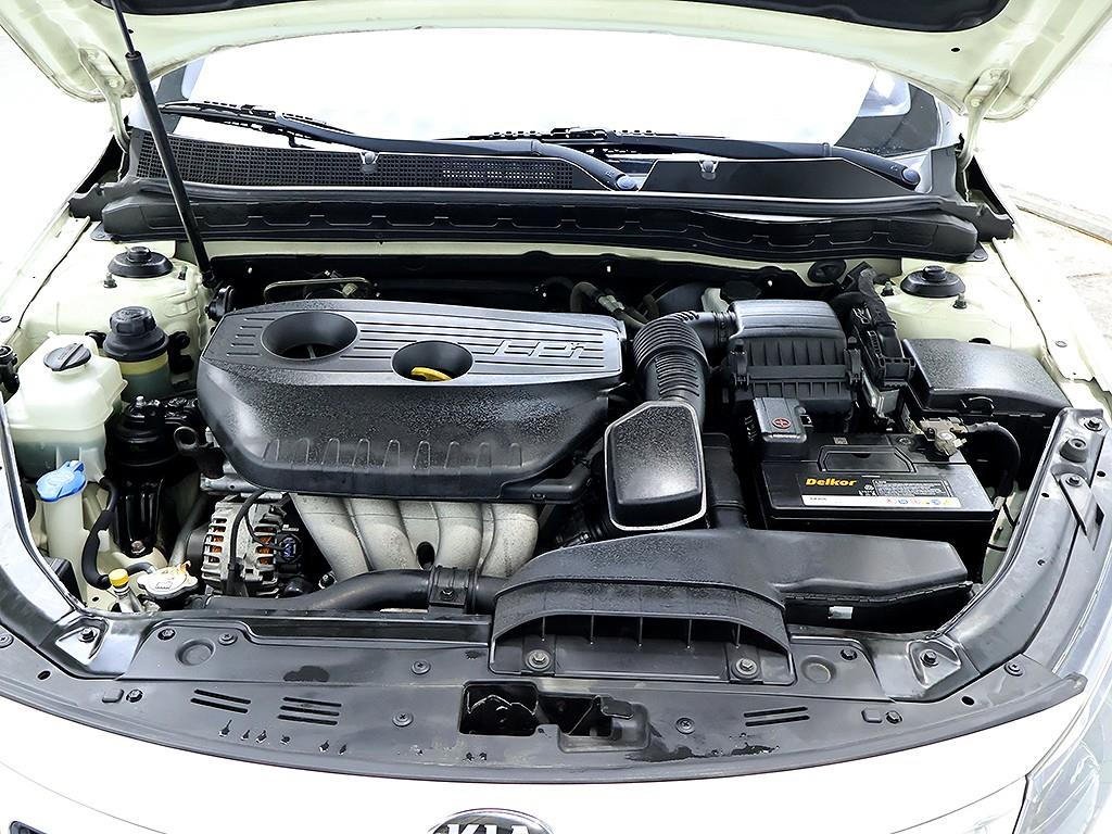 KIA K5 2013 Blanco - Importación desde Corea - HF Imports Iquique - Foto 8