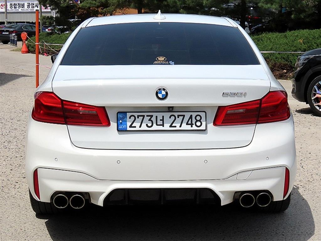 BMW 5 Series - Vista 4