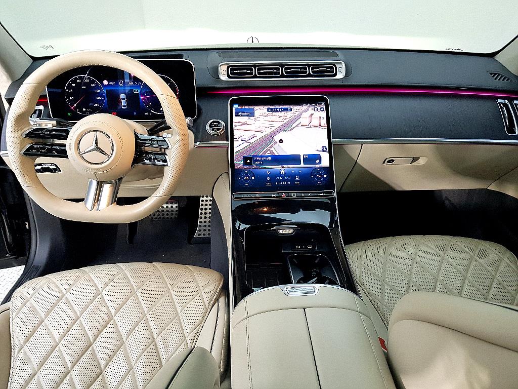 Mercedes Benz S Class - Vista 5