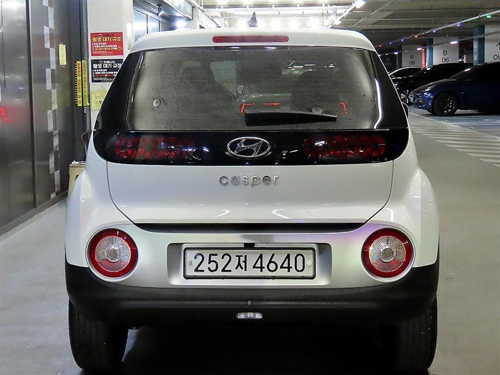 HYUNDAI Casper - Vista 5