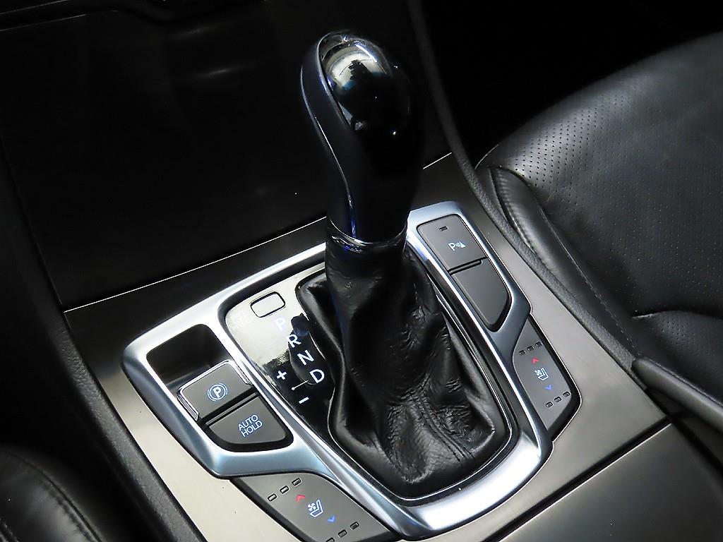 HYUNDAI Grandeur - Vista 12