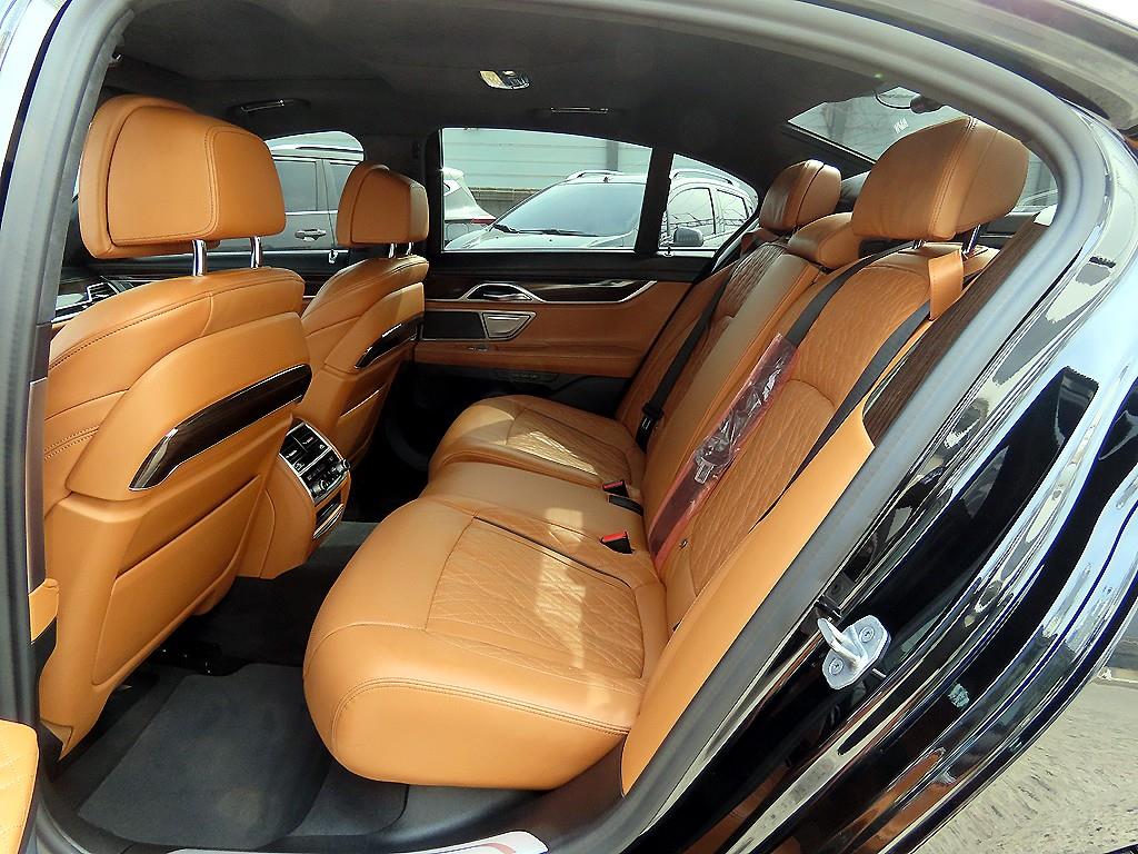 BMW 7 Series - Vista 6