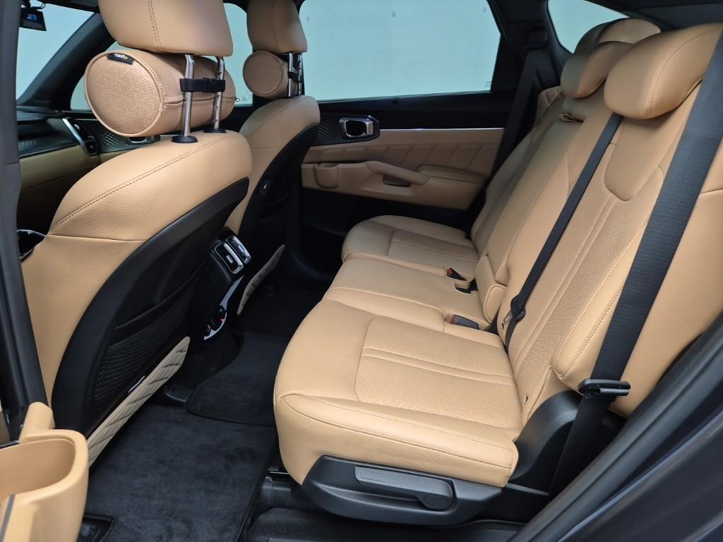 KIA Sorento - Vista 12