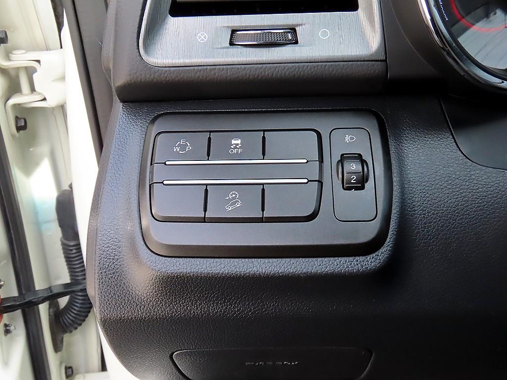 Ssangyong Tivoli - Vista 12