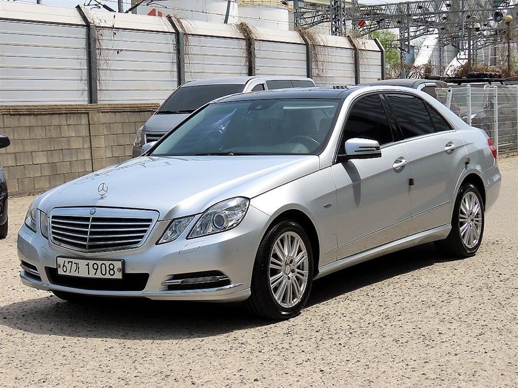 Mercedes Benz E class - Vista 2