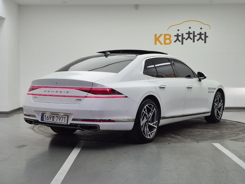 Genesis G90 - Vista 4