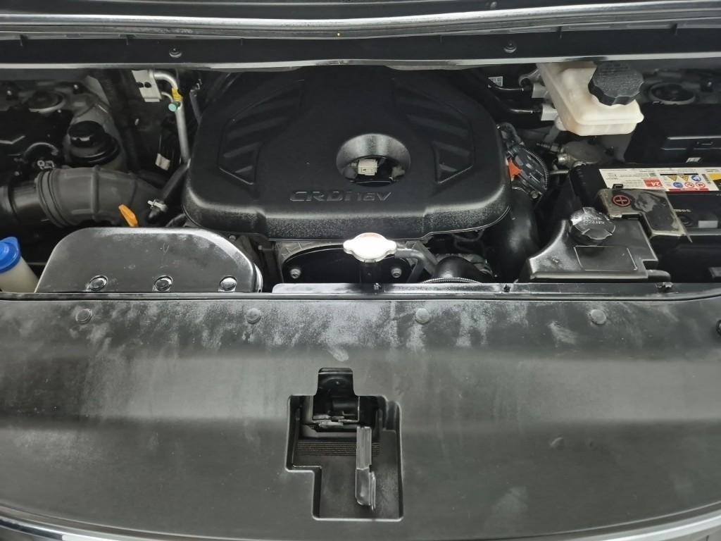 HYUNDAI Starex - Vista 5