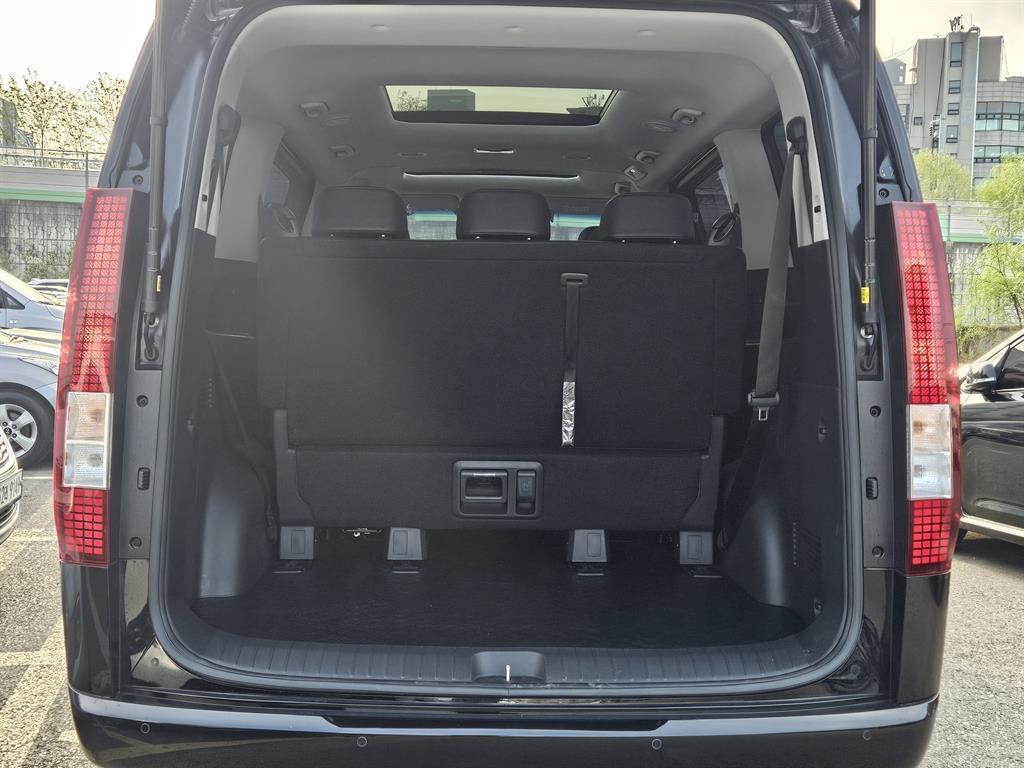 HYUNDAI Staria 2025 Negro - Importación desde Corea - HF Imports Iquique - Foto 16