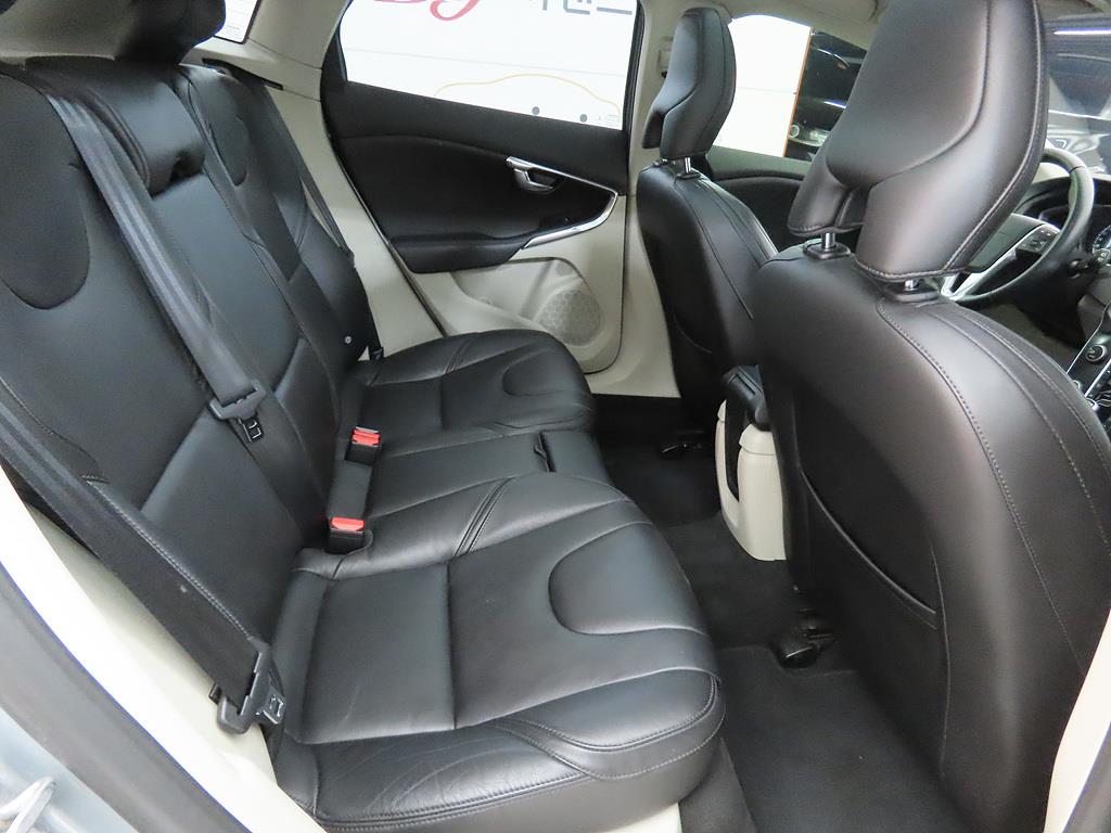 Volvo V40 - Vista 6
