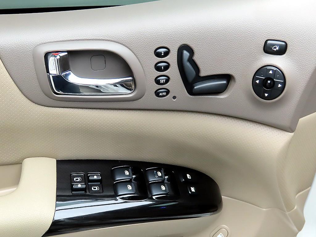 KIA Carnival - Vista 11