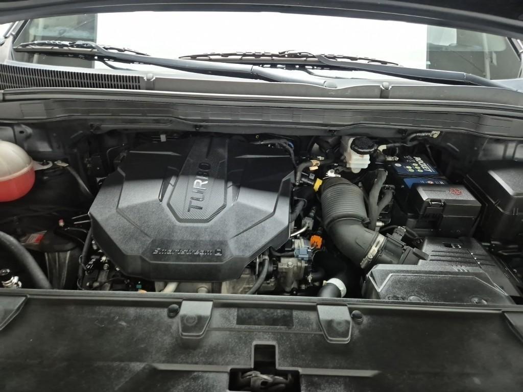 KIA Carnival - Vista 5