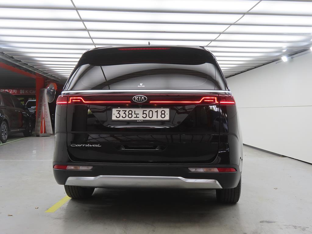 KIA Carnival - Vista 3