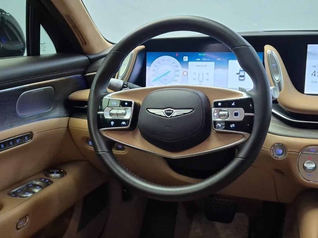 Genesis G90 - Vista 9
