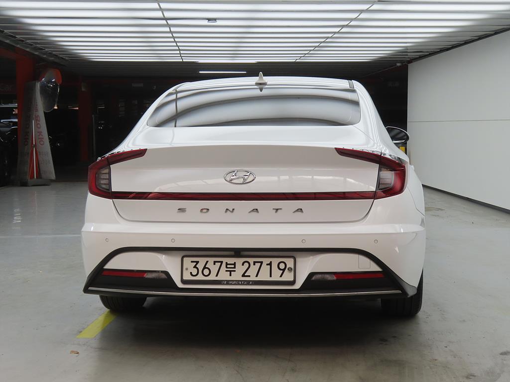 HYUNDAI Sonata - Vista 3