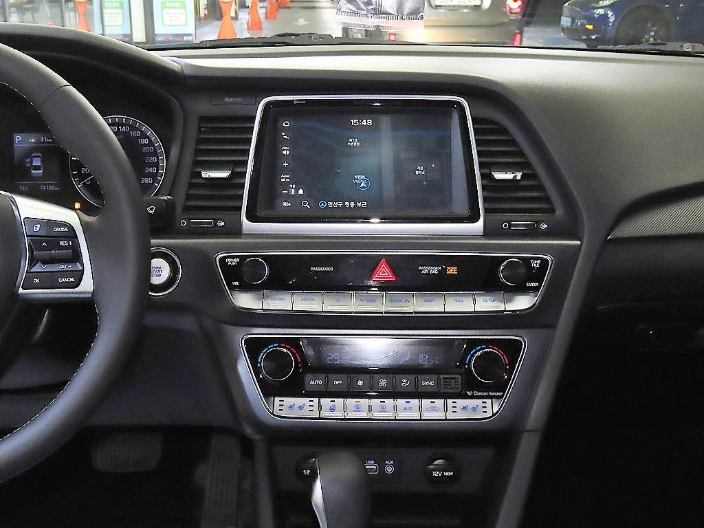 HYUNDAI Sonata - Vista 11