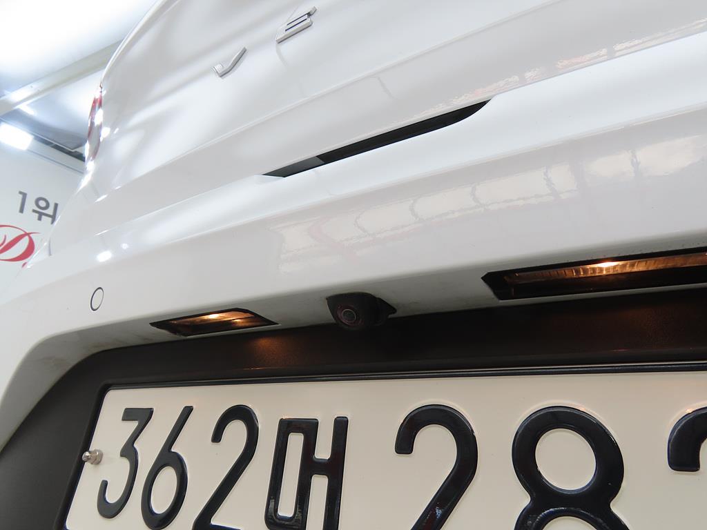 HYUNDAI Venue 2021 Blanco - Importación desde Corea - HF Imports Iquique - Foto 17