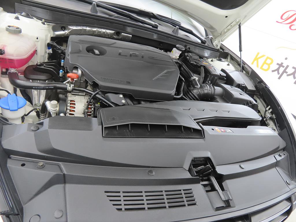 HYUNDAI Sonata 2022 Blanco - Importación desde Corea - HF Imports Iquique - Foto 19