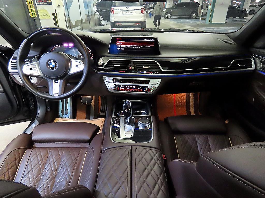 BMW 7 Series - Vista 10
