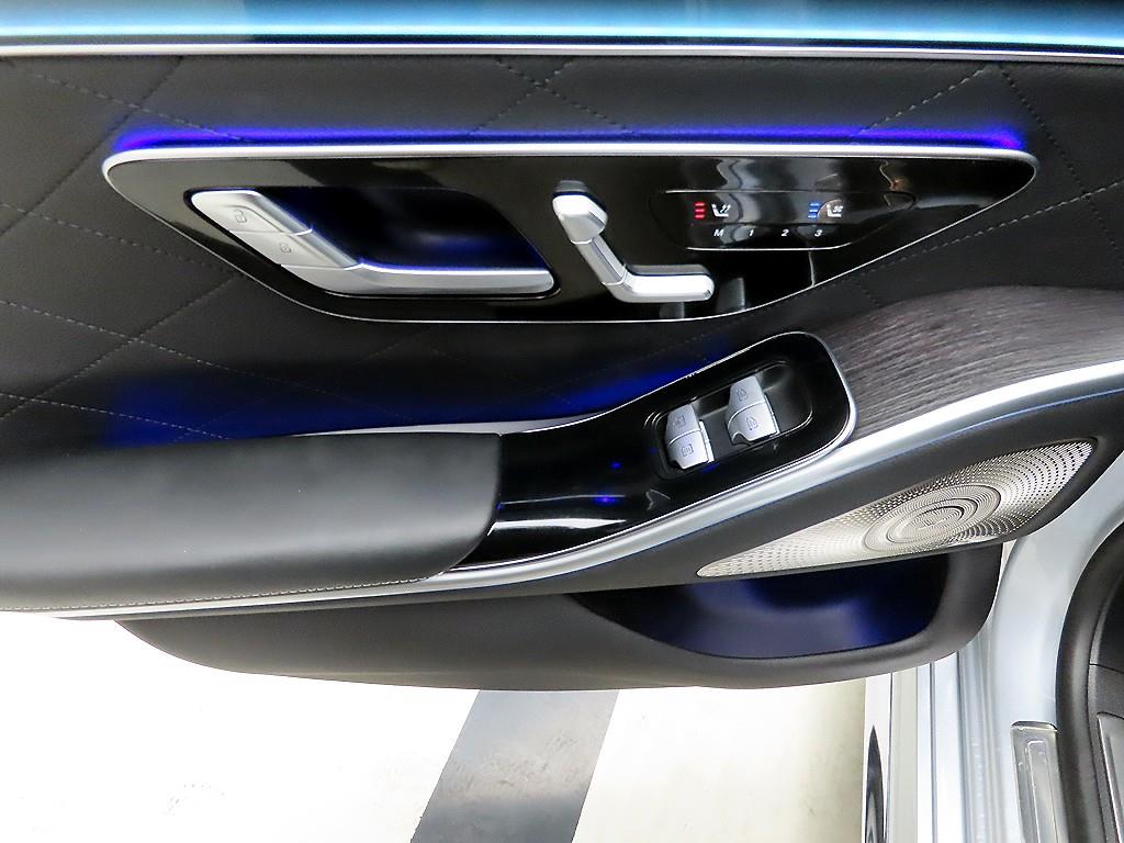 Mercedes Benz S Class - Vista 12