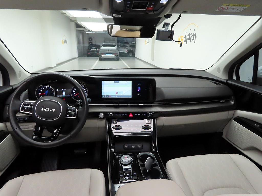 KIA Carnival - Vista 6