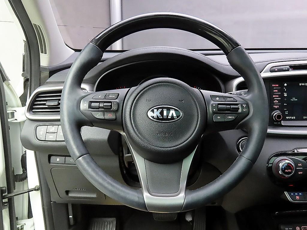KIA Sorento - Vista 9