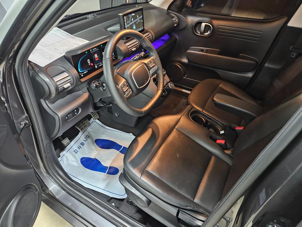 HYUNDAI Casper - Vista 12