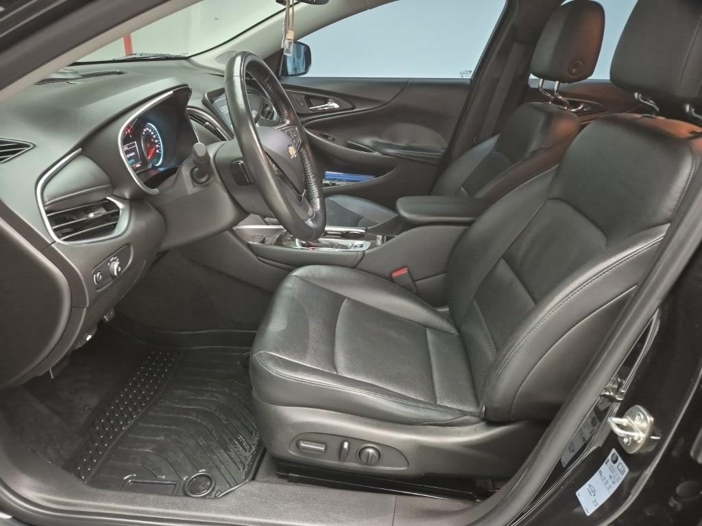 Chevrolet Malibu - Vista 11