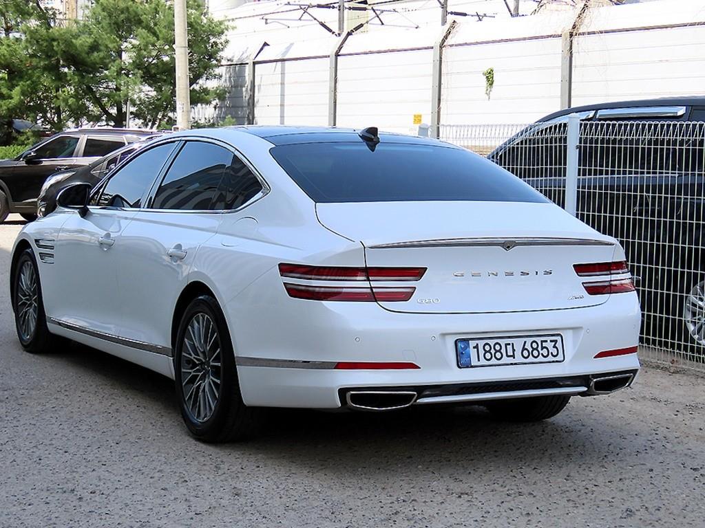 Genesis G80 - Vista 3