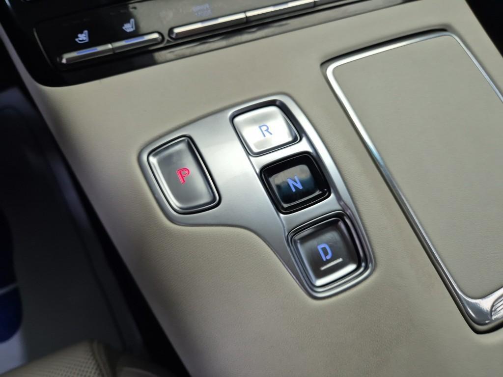 HYUNDAI Grandeur - Vista 8