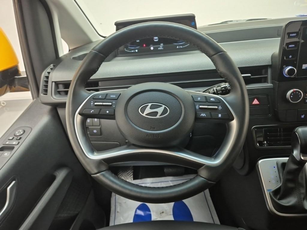 HYUNDAI Staria - Vista 9